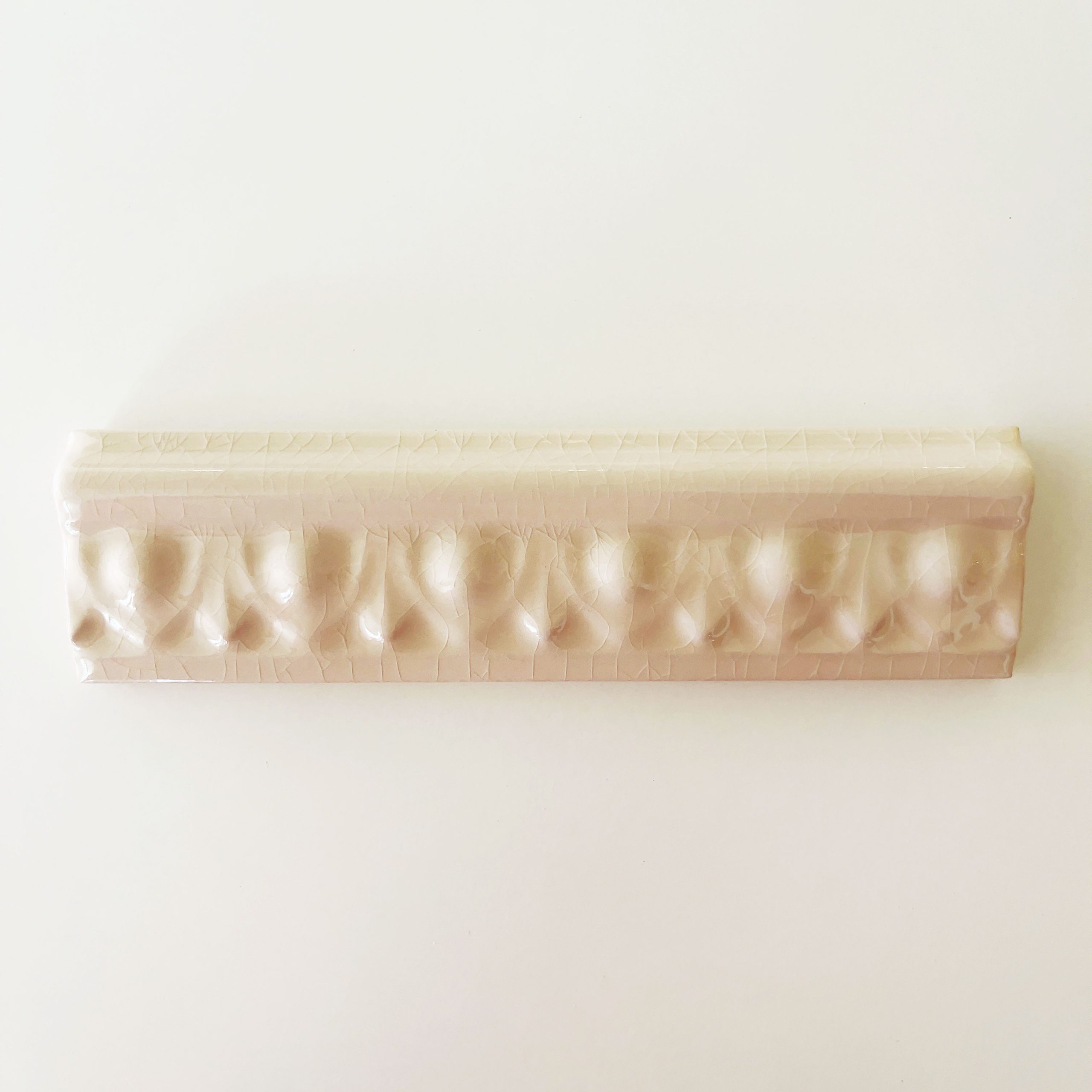Antique White Egg & Dart